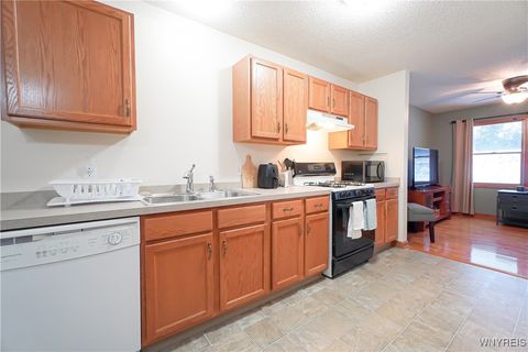 Tiny photo for 5190 Briercliff Drive, Hamburg, NY 14075 (MLS # B1655231)