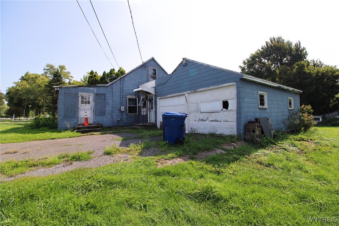 Cambria, New York 14094, United States, 3 Bedrooms Bedrooms, ,1 BathroomBathrooms,Residential,Pending,205908