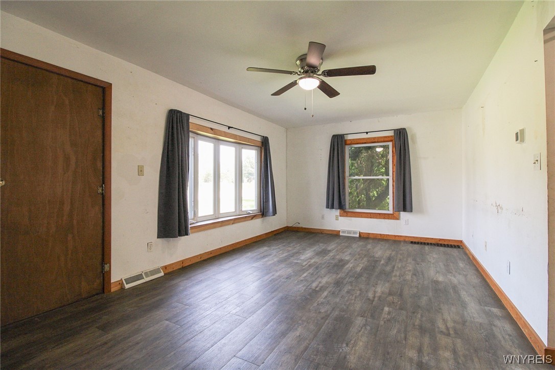 Cambria, New York 14094, United States, 3 Bedrooms Bedrooms, ,1 BathroomBathrooms,Residential,Pending,205908