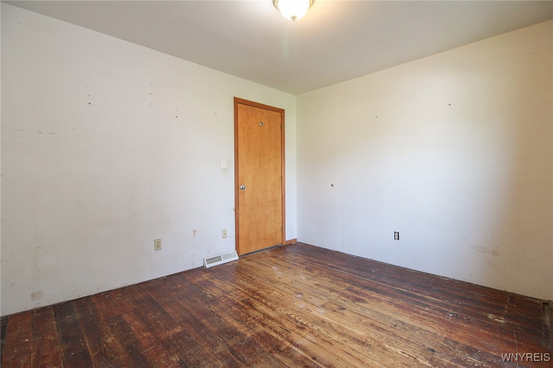 Cambria, New York 14094, United States, 3 Bedrooms Bedrooms, ,1 BathroomBathrooms,Residential,Pending,205908