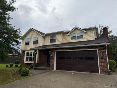 Homes For Rent - 12 Brookedge Road<br/> Erie County, Cheektowaga, NY 14043