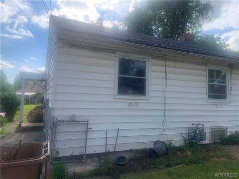 Photo of 26 Windcrest Drive #24, Cheektowaga, NY 14225 (MLS # B1697199)