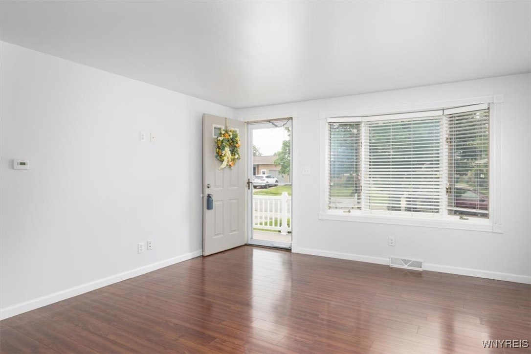 268 Meadowlawn Road, Cheektowaga, New York image 5