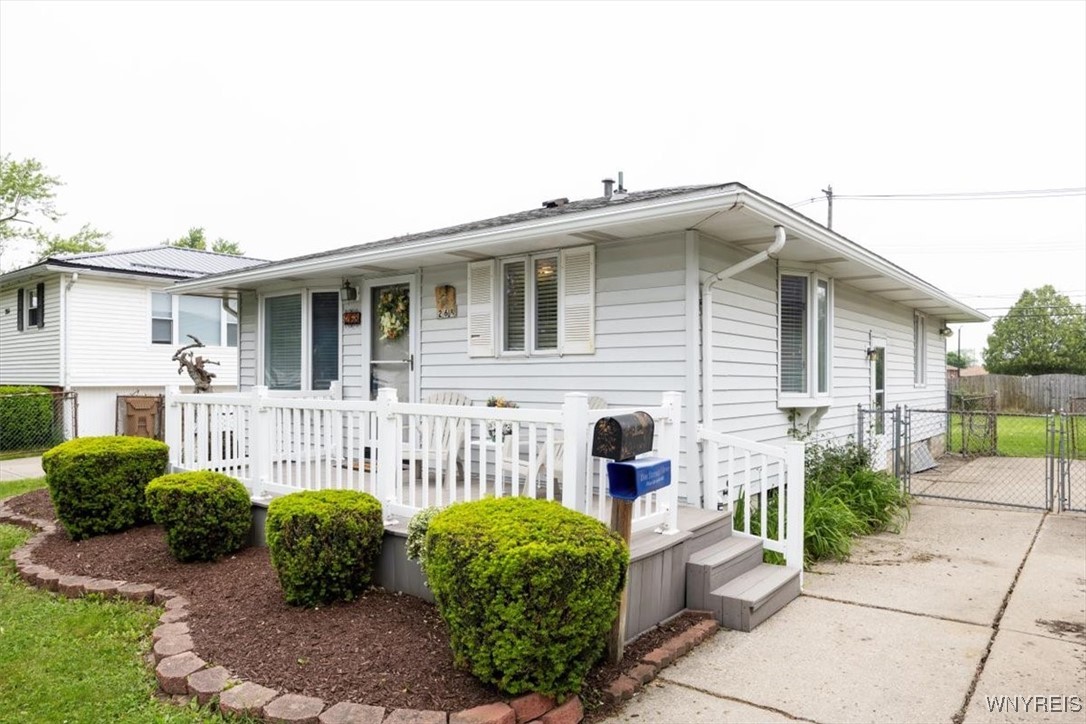 268 Meadowlawn Road, Cheektowaga, New York image 2