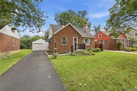 Photo of 43 Norman Place, Amherst, NY 14226 (MLS # B1706185)