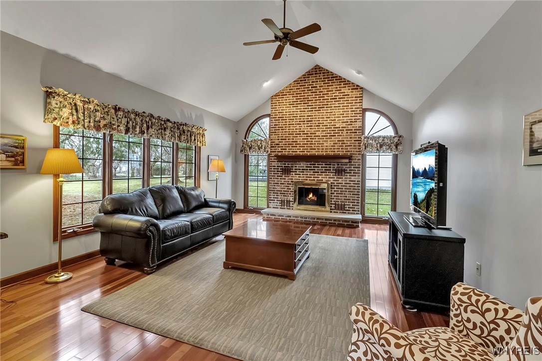 4 Silent Meadow Lane, Orchard Park, New York image 2