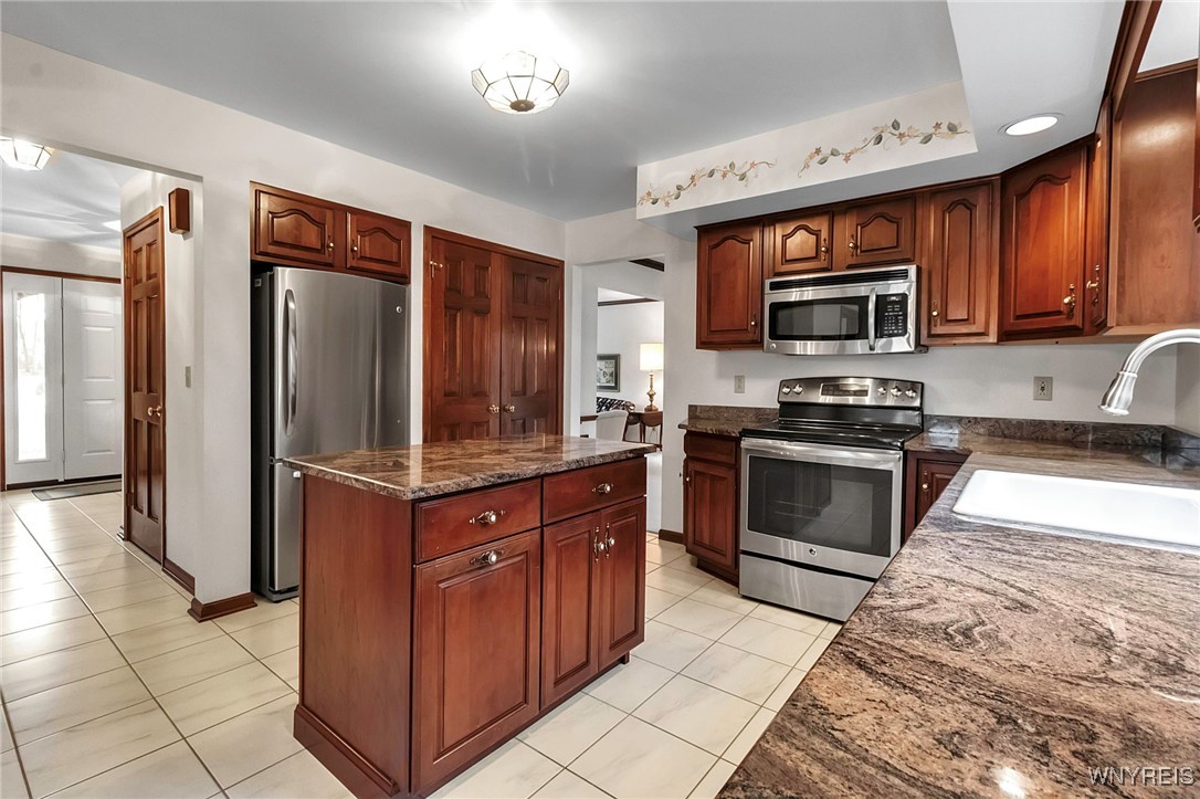 4 Silent Meadow Lane, Orchard Park, New York image 7