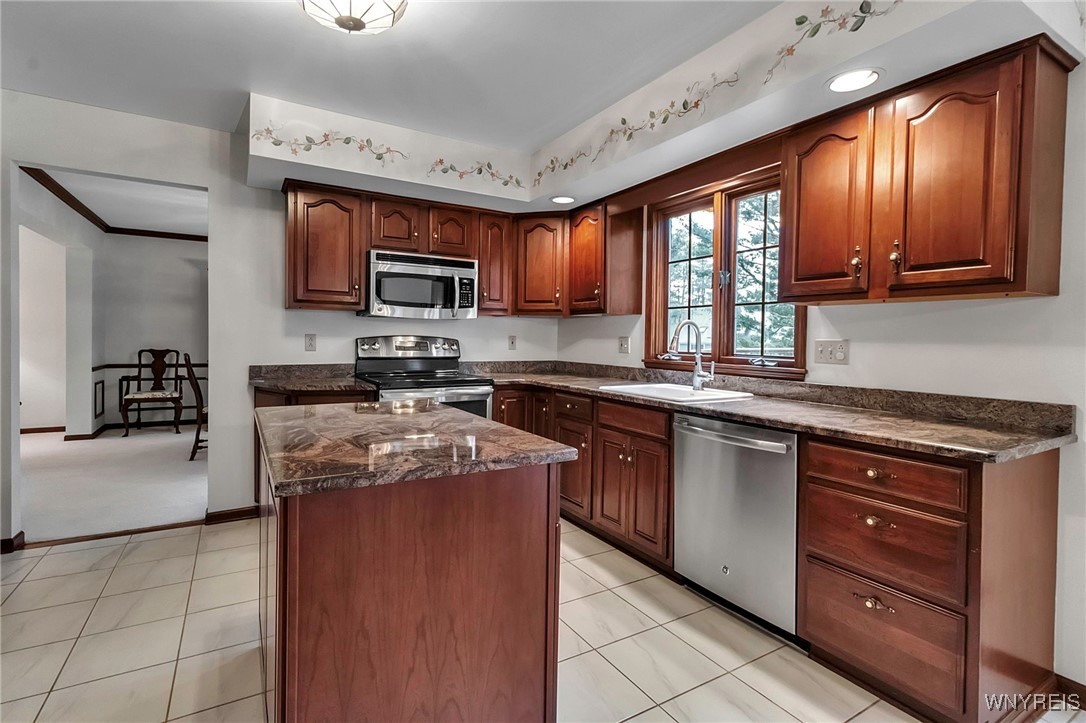 4 Silent Meadow Lane, Orchard Park, New York image 5