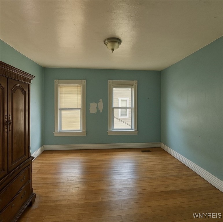 1335 Niagara Avenue, Niagara Falls, New York image 2