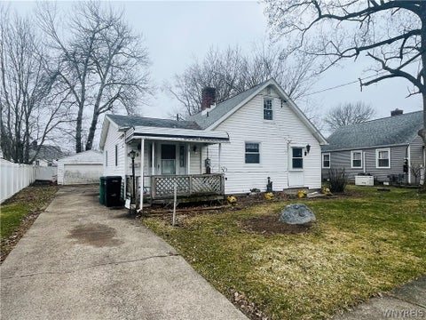 Tiny photo for 8249 Witkop Avenue, Niagara Falls, NY 14304 (MLS # B1668712)