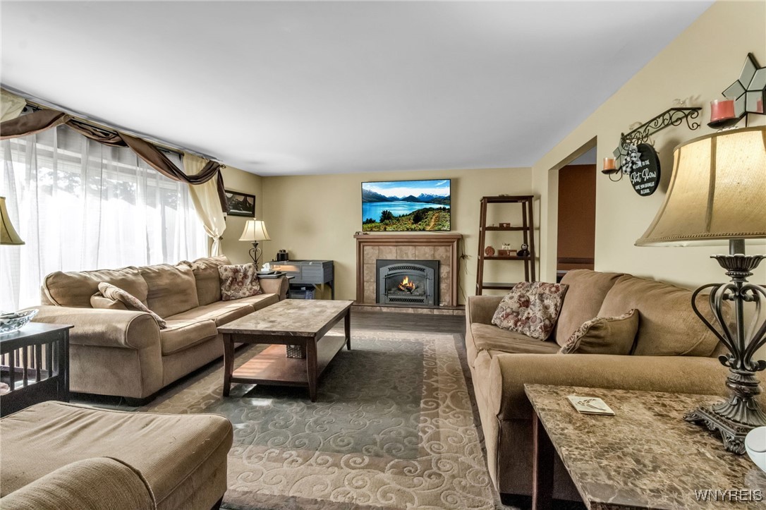 591 Girdle Road, Elma, New York image 18
