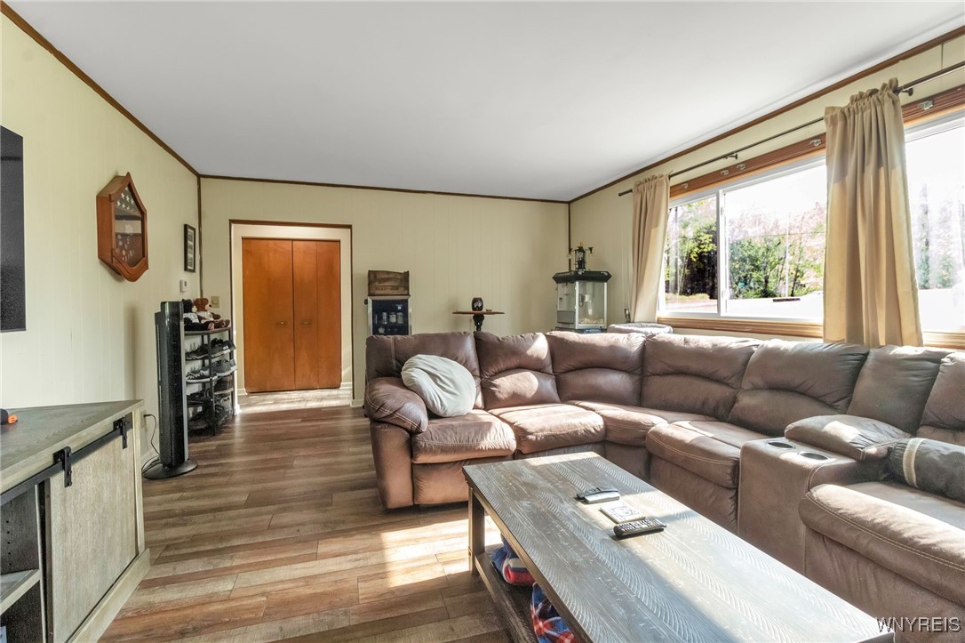 591 Girdle Road, Elma, New York image 28