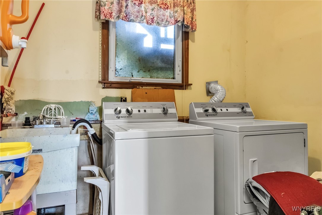 591 Girdle Road, Elma, New York image 32