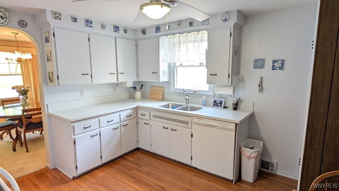 56 Calvert Boulevard, Tonawanda, New York image 8
