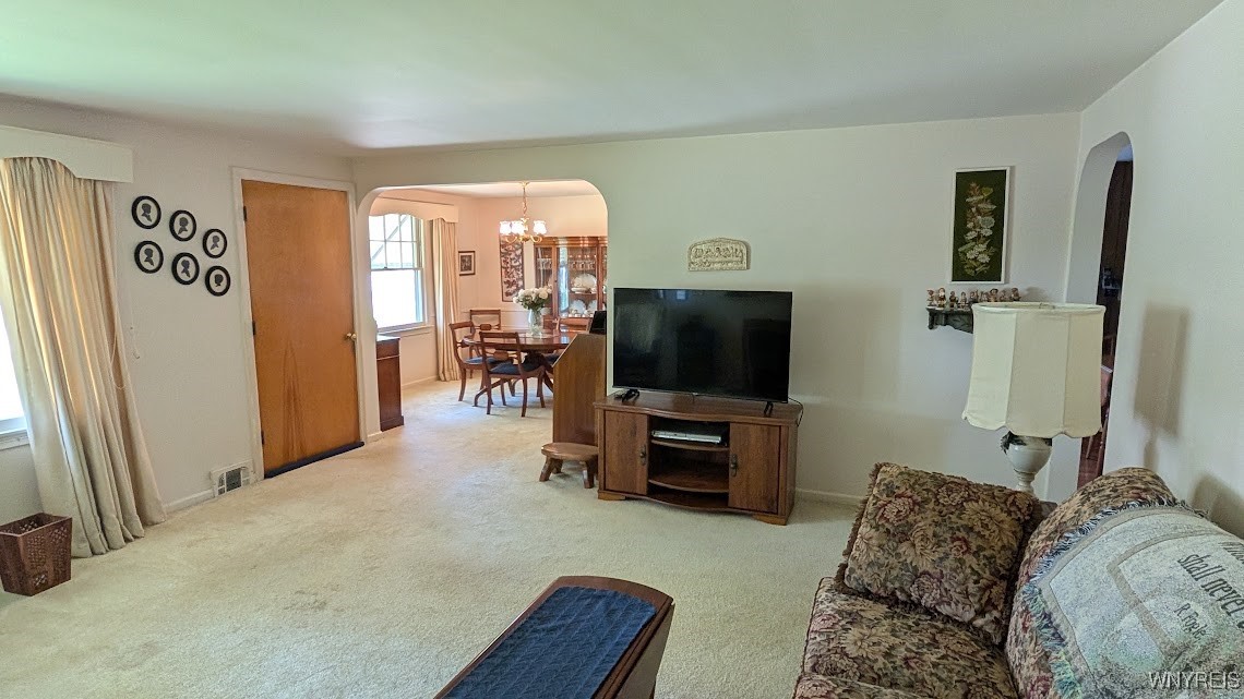 56 Calvert Boulevard, Tonawanda, New York image 18