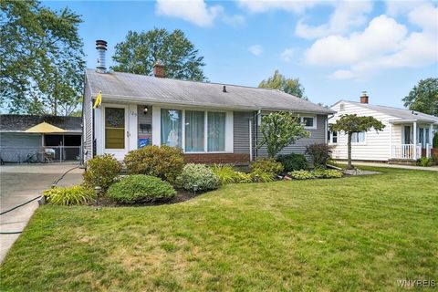 Photo of 129 Bennington Road, Amherst, NY 14226 (MLS # B1636458)