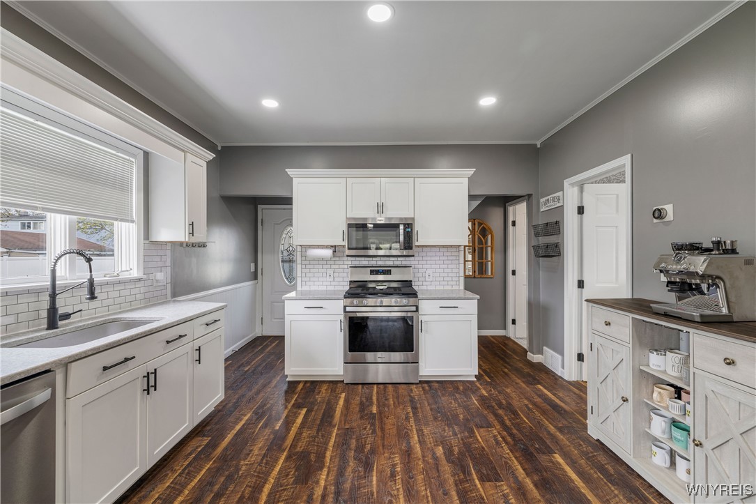 178 Kennedy Road, Cheektowaga, New York image 3