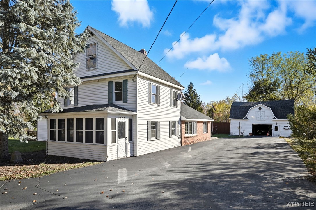 Shelby, New York 14103, United States, 4 Bedrooms Bedrooms, ,2 BathroomsBathrooms,Residential,Active,229661