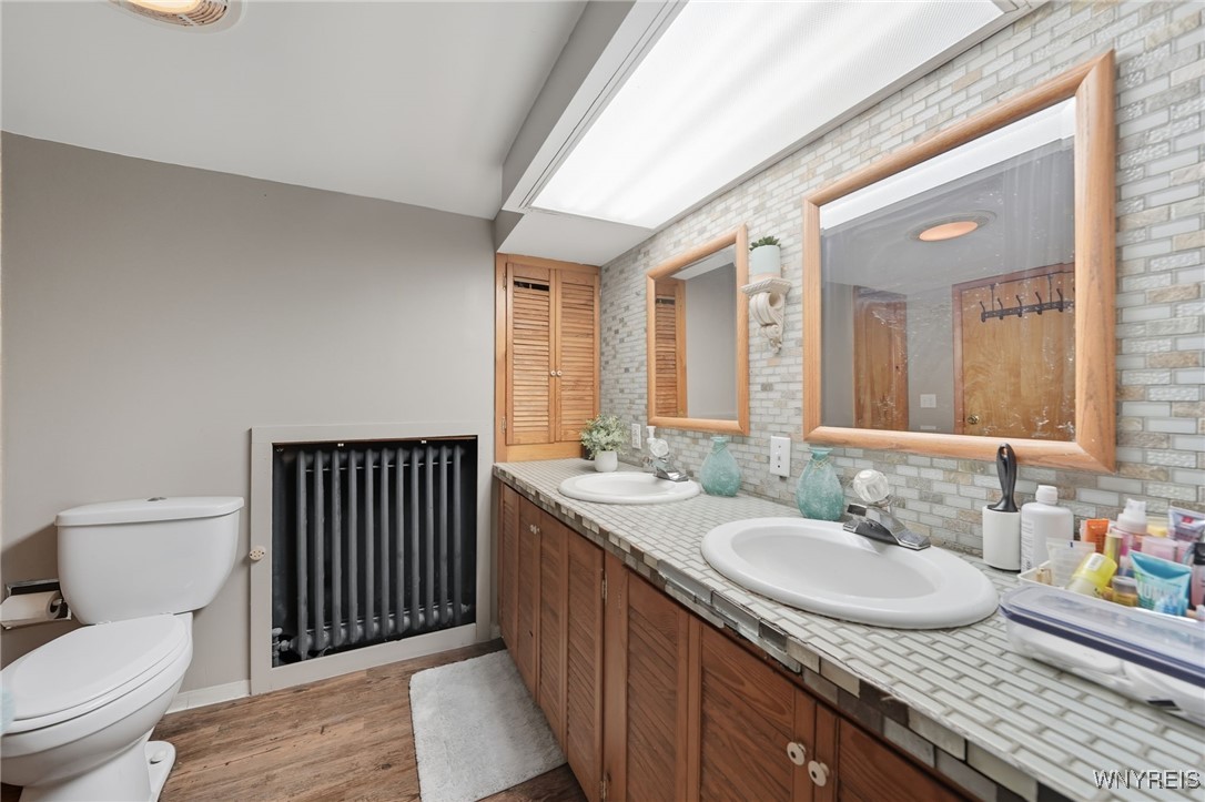 Shelby, New York 14103, United States, 4 Bedrooms Bedrooms, ,2 BathroomsBathrooms,Residential,Active,229661