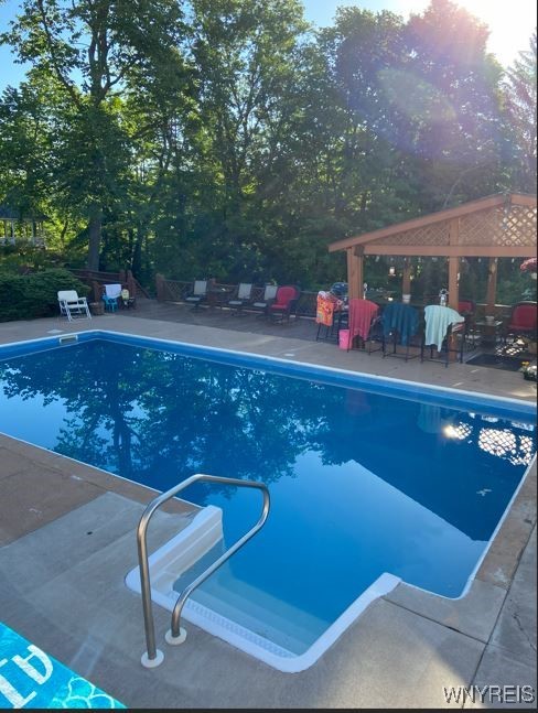 Shelby, New York 14103, United States, 4 Bedrooms Bedrooms, ,2 BathroomsBathrooms,Residential,Active,229661