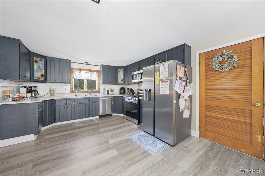 Shelby, New York 14103, United States, 4 Bedrooms Bedrooms, ,2 BathroomsBathrooms,Residential,Active,229661