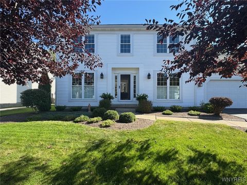 Photo of 129 San Fernando Lane, Amherst, NY 14051 (MLS # B1641054)