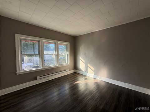 Tiny photo for 8 Garner Avenue, Buffalo, NY 14213 (MLS # B1648536)