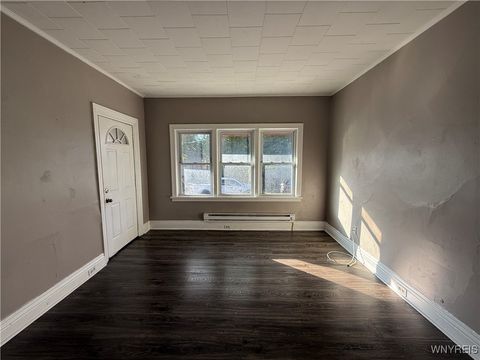 Tiny photo for 8 Garner Avenue, Buffalo, NY 14213 (MLS # B1648536)