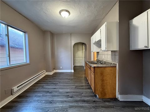 Tiny photo for 8 Garner Avenue, Buffalo, NY 14213 (MLS # B1648536)