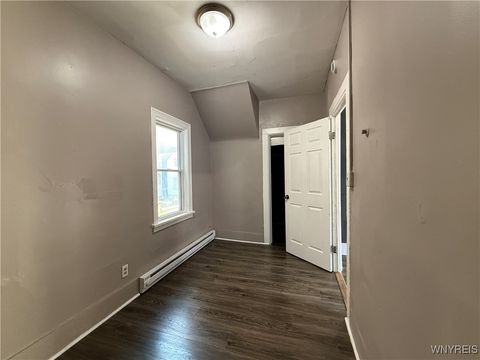 Tiny photo for 8 Garner Avenue, Buffalo, NY 14213 (MLS # B1648536)