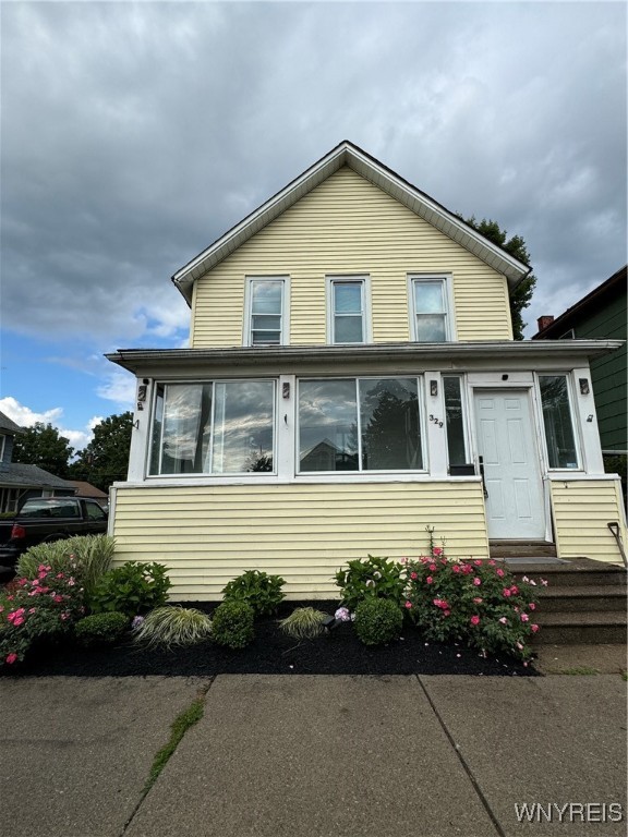 329 Oliver Street, North Tonawanda, New York image 2