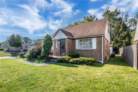 Photo of 2047 Como Park Boulevard, Lancaster, NY 14086 (MLS # B1694860)