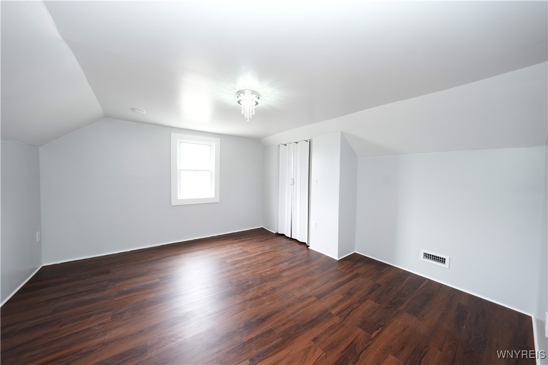 8 Loxley Road, Cheektowaga, New York image 33