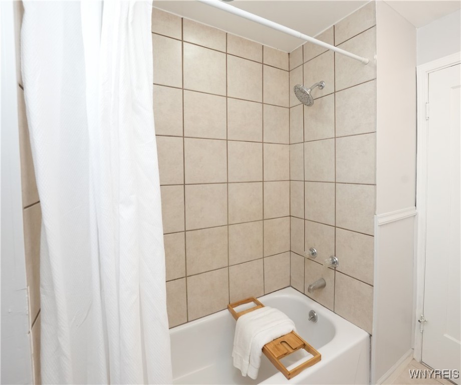 8 Loxley Road, Cheektowaga, New York image 20