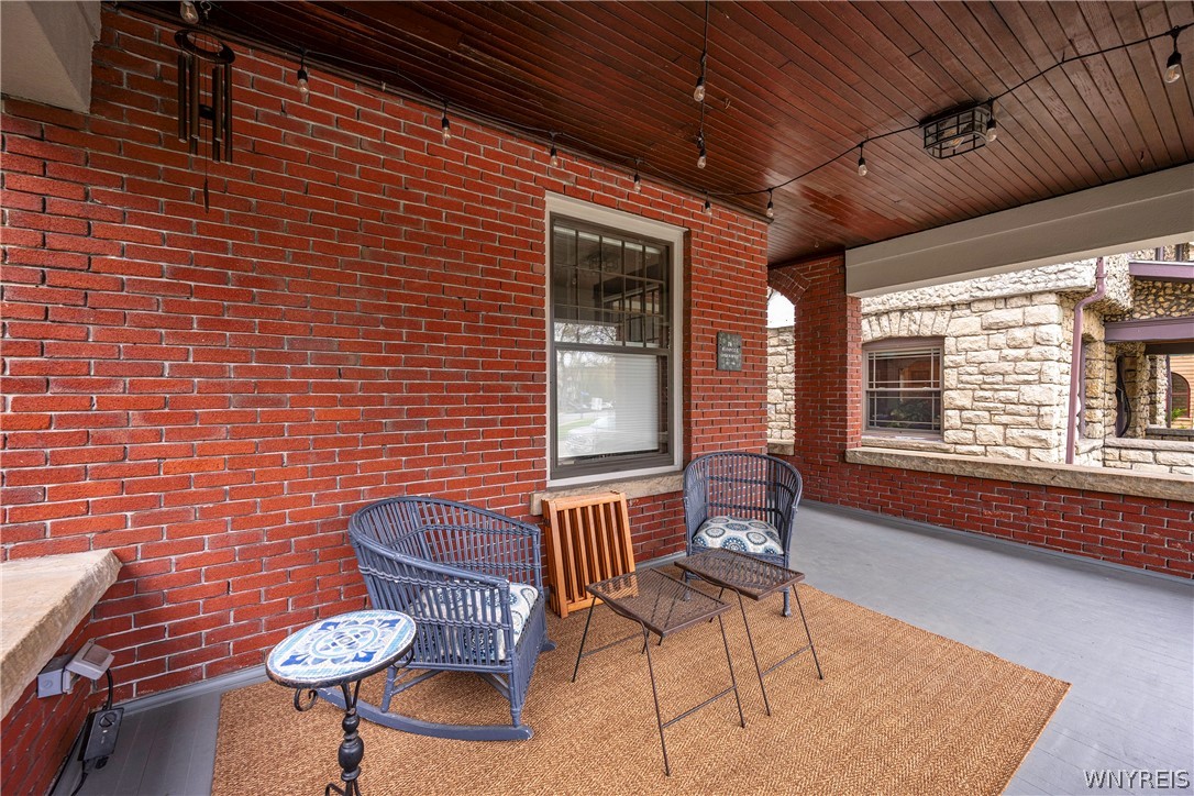 74 Bidwell Parkway