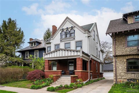 Homes For Sale - 74 Bidwell Parkway<br/> Buffalo, NY 14222