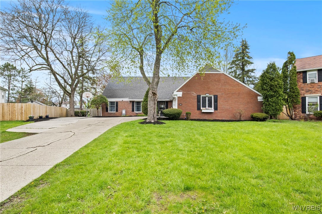 120 Carriage Circle