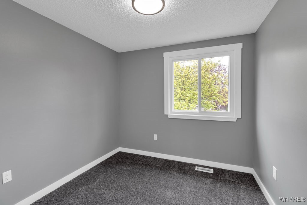 541 Wurlitzer Drive, North Tonawanda, New York image 18