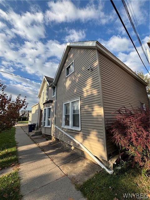 Homes For Sale - 43 York Street<br/> Buffalo, NY 14213