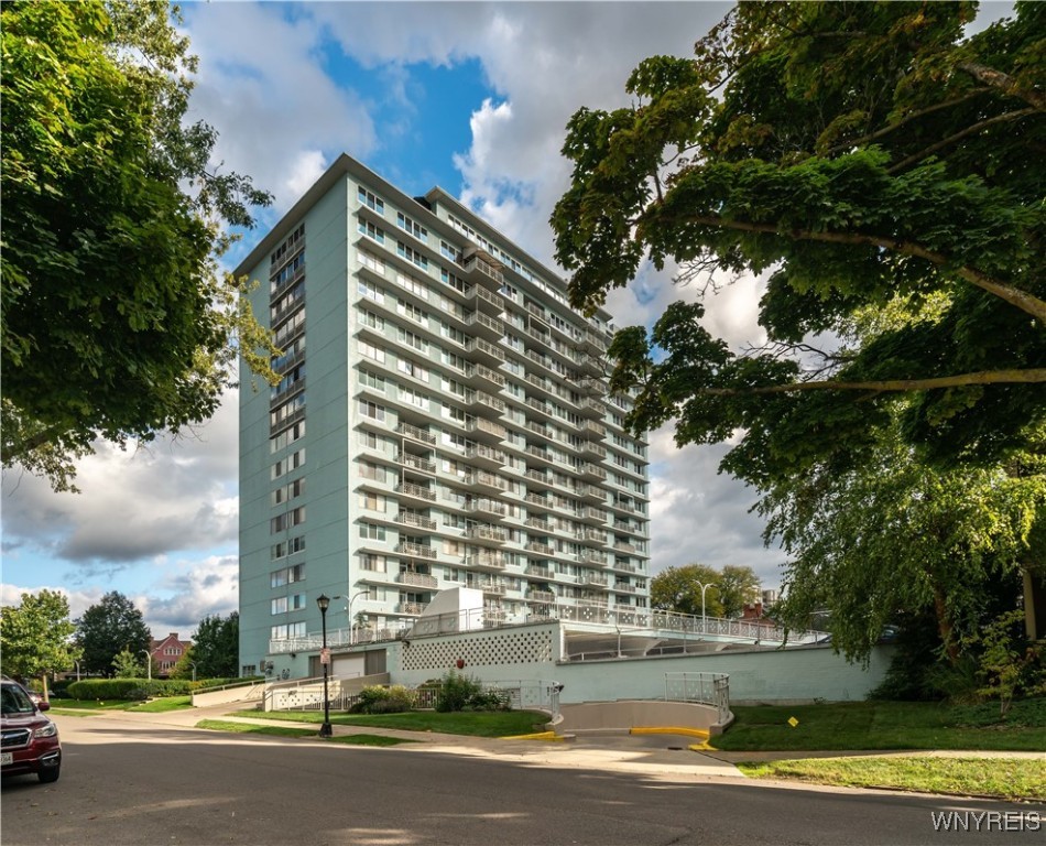 1088 Delaware Avenue #4B, Buffalo, New York image 1