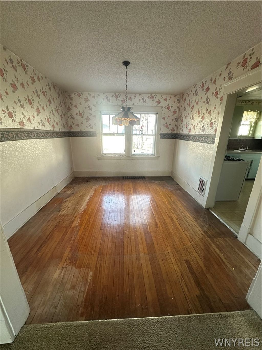 Photo of 146 Dunlop Avenue, Buffalo, NY 14215 (MLS # B1664924)