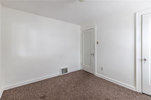 Tiny photo for 189 Hamilton Drive #2, Amherst, NY 14226 (MLS # B1655438)