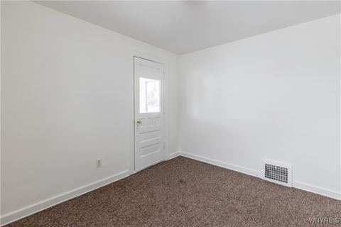 Tiny photo for 189 Hamilton Drive #2, Amherst, NY 14226 (MLS # B1655438)