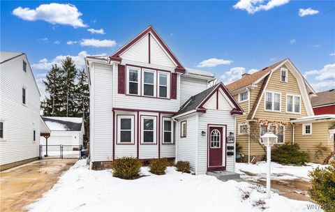 Photo of 189 Hamilton Drive #2, Amherst, NY 14226 (MLS # B1655438)
