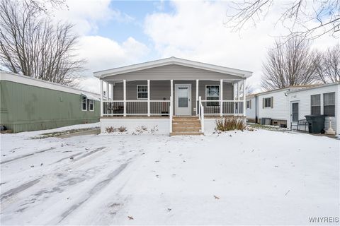 Tiny photo for 840 Nicole Lane, Evans, NY 14006 (MLS # B1654713)