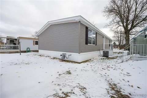 Tiny photo for 840 Nicole Lane, Evans, NY 14006 (MLS # B1654713)