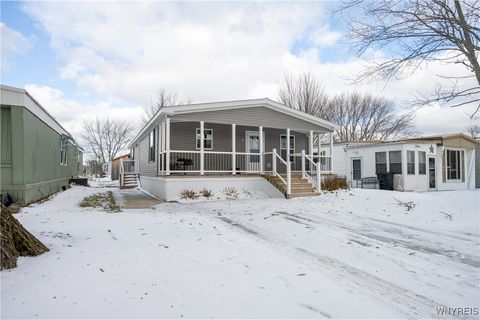 Photo of 840 Nicole Lane, Evans, NY 14006 (MLS # B1654713)