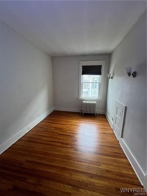Tiny photo for 114 Ashland Avenue #4, Buffalo, NY 14222 (MLS # B1657818)