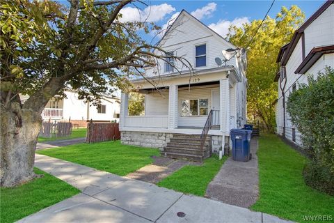 Photo of 129 Roma Avenue, Buffalo, NY 14215 (MLS # B1668155)