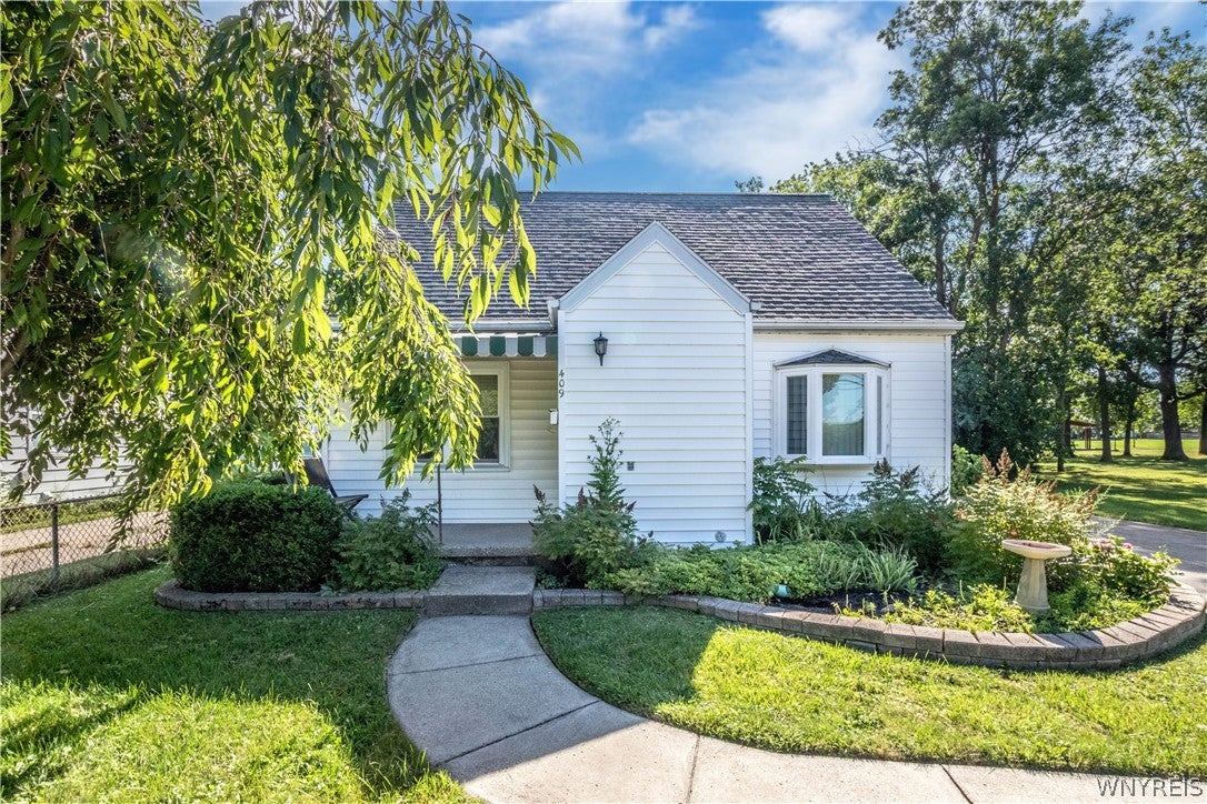 409 Ivyhurst Rd N